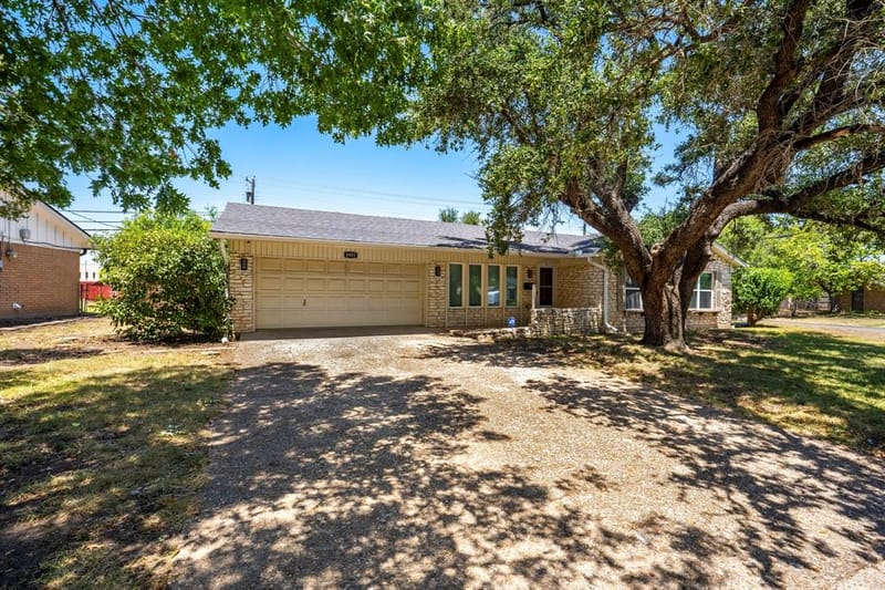 6001 Haden Drive, Waco TX 76710 - Photo 4