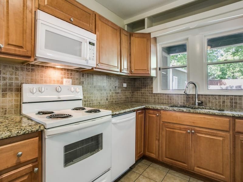 617 N Windomere Avenue, Dallas TX 75208 - Photo 7