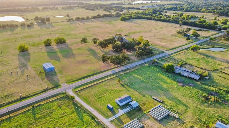 330 Farm Road 900 S, Saltillo TX 75478 - Photo 7