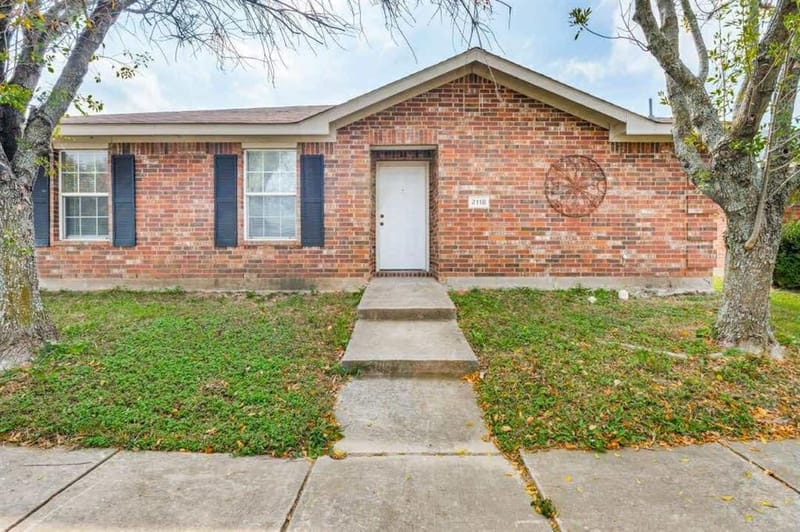 2118 Augusta Street, Lancaster TX 75146