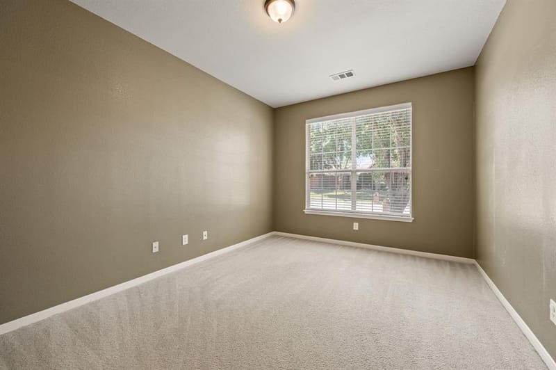 1302 Parkside Drive, Mansfield TX 76063 - Photo 8