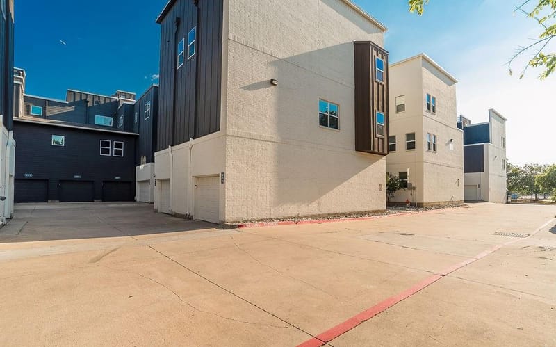 1217 Beaconfield Lane # 811, Arlington TX 76011 - Photo 2