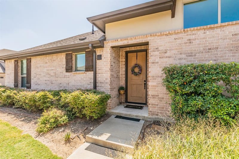 1634 Dewberry Lane, Garland TX 75042 - Photo 5