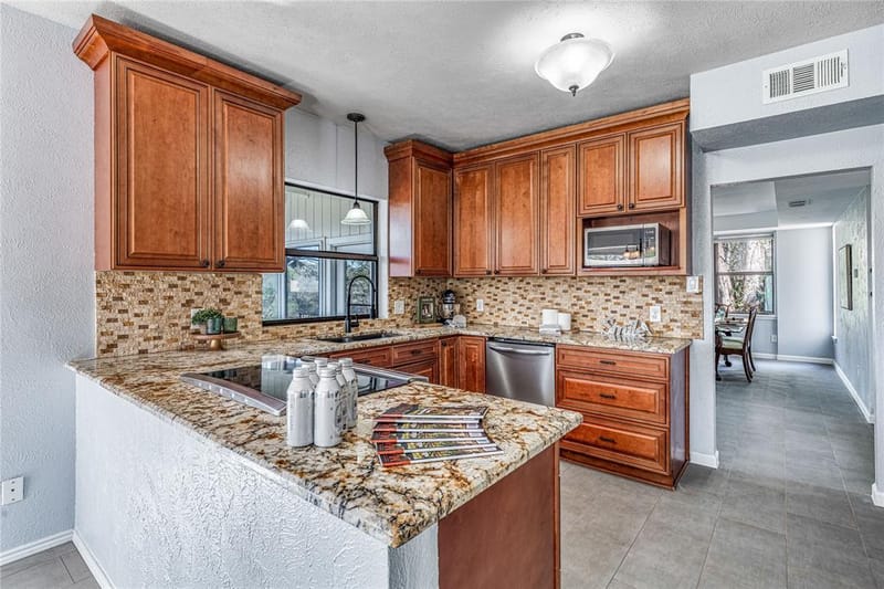 6521 Edgewood Court, Granbury TX 76049 - Photo 14