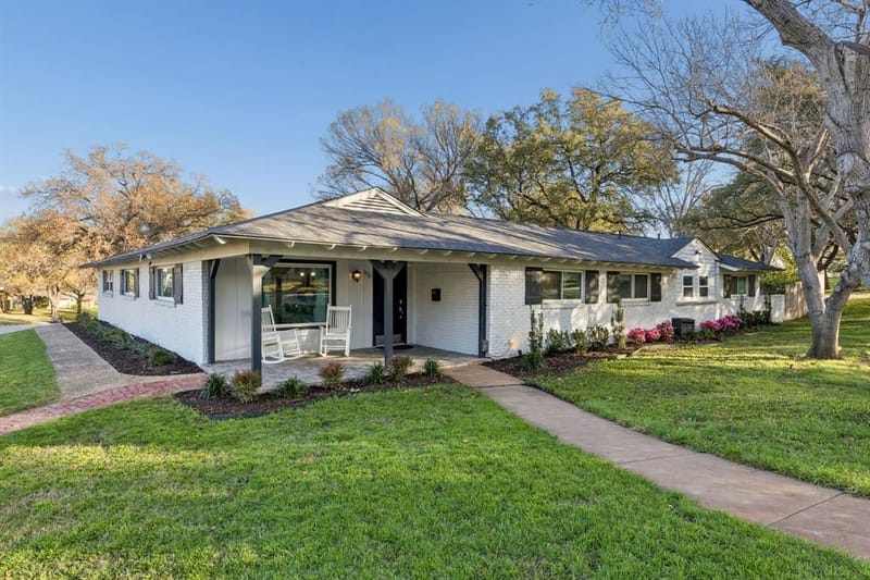 1828 Ems Road E, Fort Worth TX 76116 - Photo 3