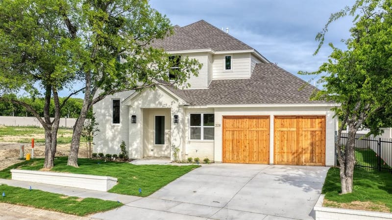 208 Park Villa Lane, Aledo TX 76008