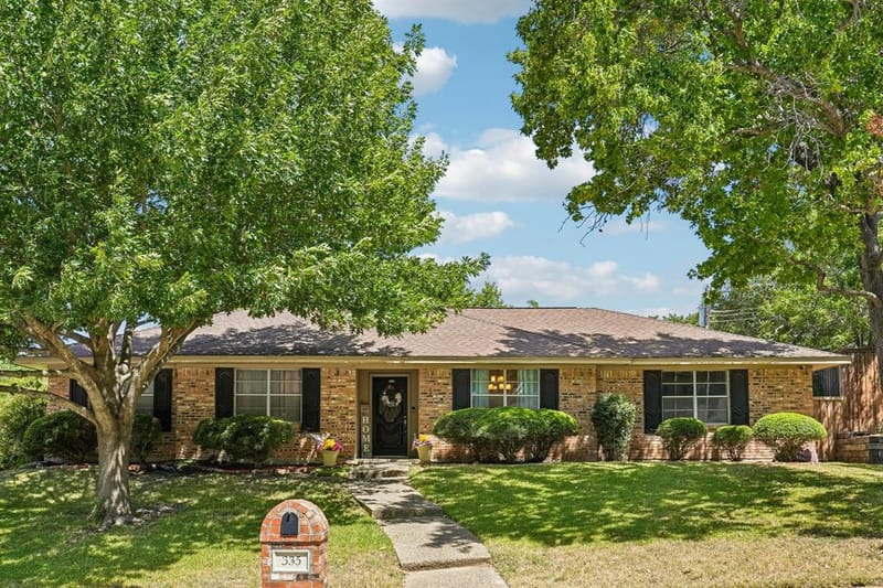335 Robin Hill Lane, Duncanville TX 75137
