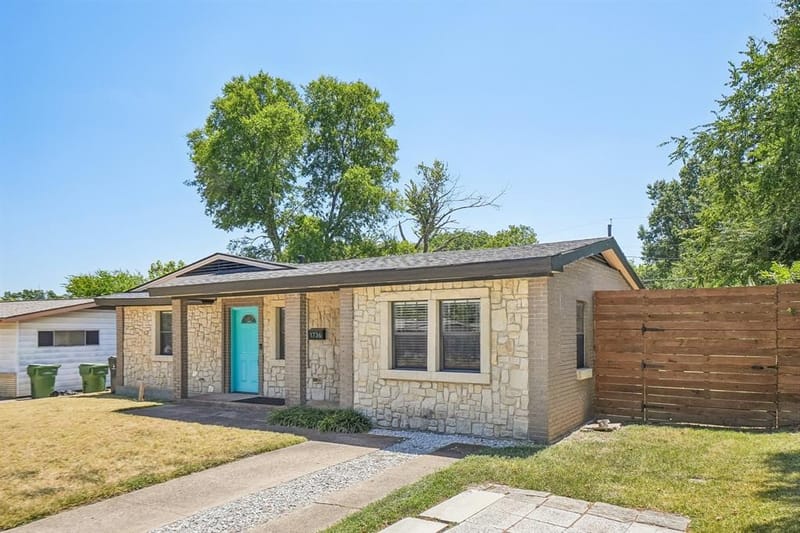 1736 Crestridge Drive, Garland TX 75042 - Photo 3