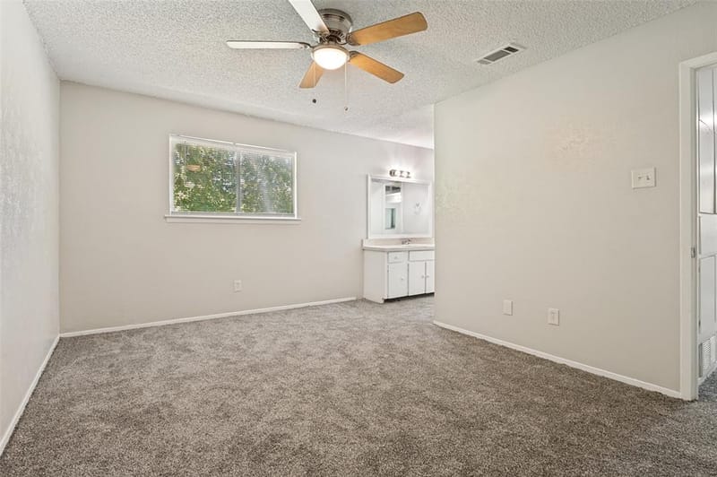 203 Trinidad Drive, Grand Prairie TX 75052 - Photo 15