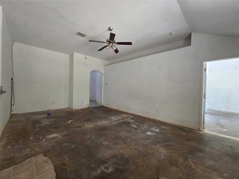 4204 Sapphire Lane, Granbury TX 76049 - Photo 16
