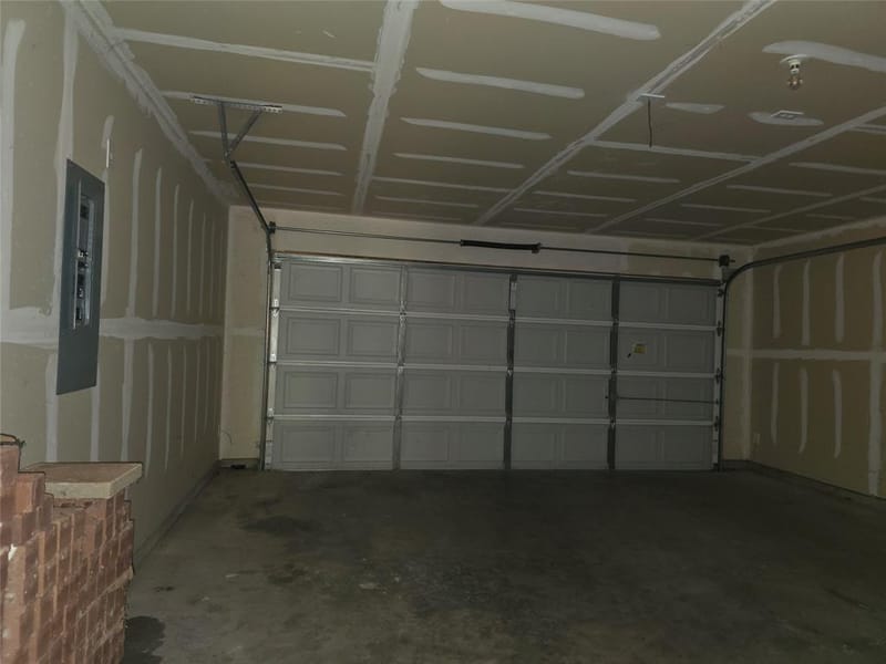4204 Sapphire Lane, Granbury TX 76049 - Photo 22