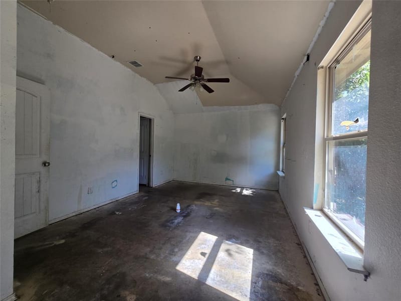4204 Sapphire Lane, Granbury TX 76049 - Photo 20
