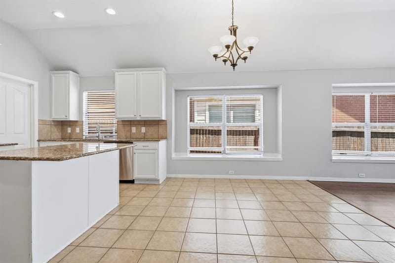 636 Brooks Street, Crowley TX 76036 - Photo 10