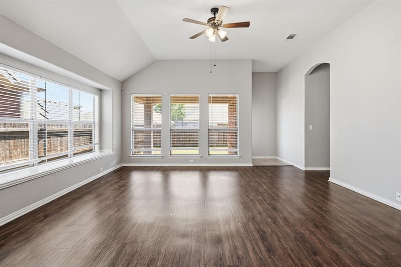 636 Brooks Street, Crowley TX 76036 - Photo 8
