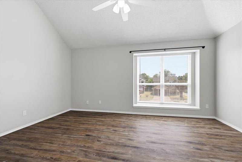 956 Sylvan Creek Drive, Lewisville TX 75067 - Photo 24