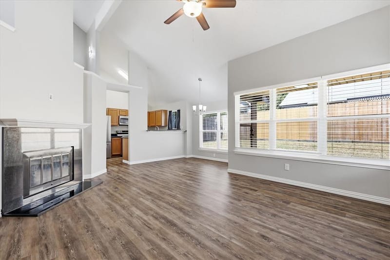 956 Sylvan Creek Drive, Lewisville TX 75067 - Photo 10