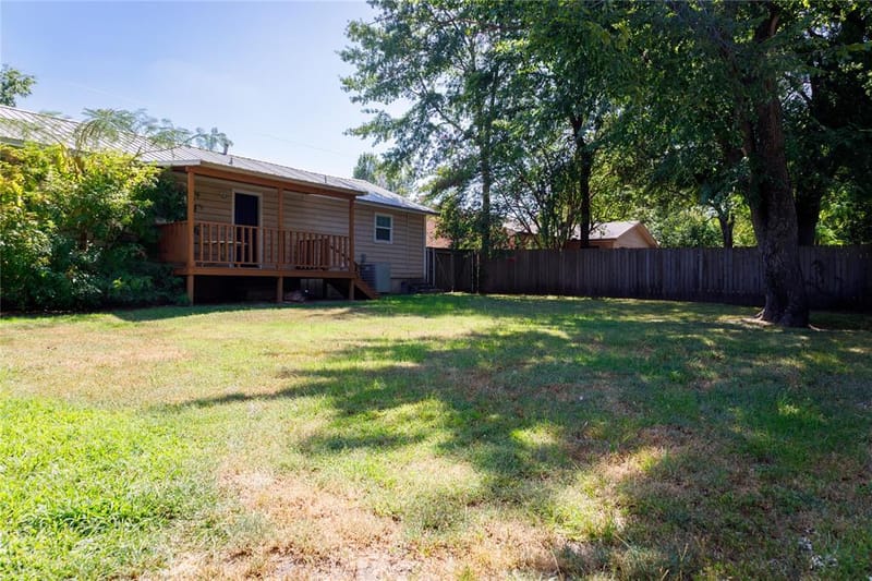434 Woodlawn Street, Sulphur Springs TX 75482 - Photo 16