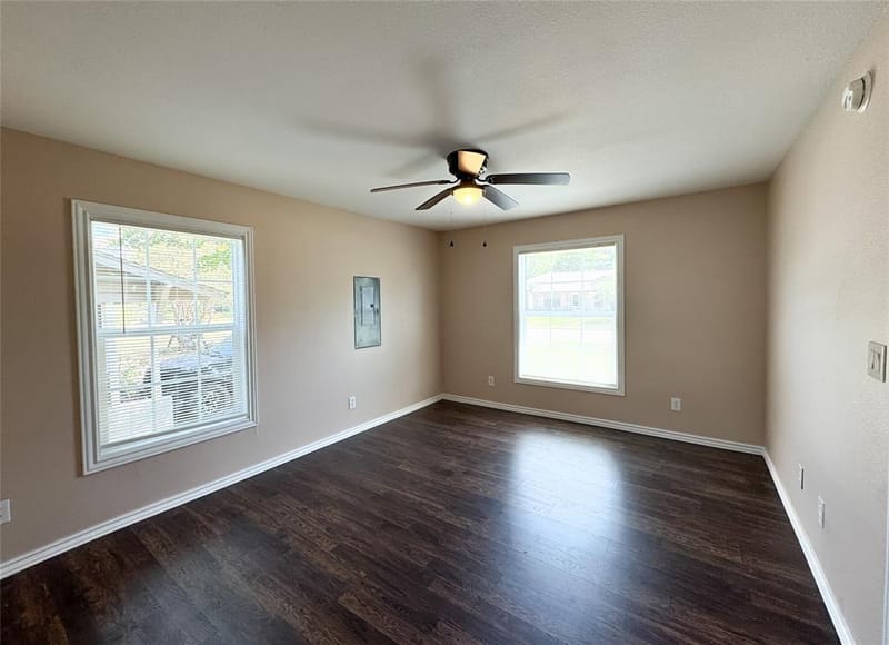 434 Woodlawn Street, Sulphur Springs TX 75482 - Photo 5