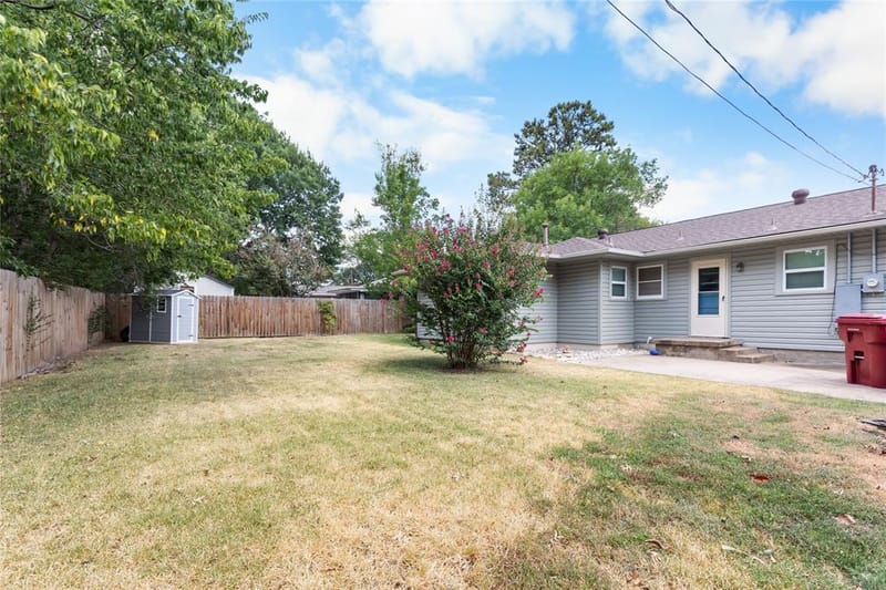 1015 W Sycamore Street, Sherman TX 75092 - Photo 23