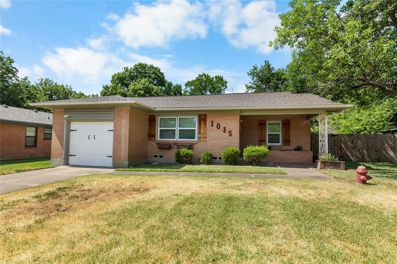 1015 W Sycamore Street, Sherman TX 75092