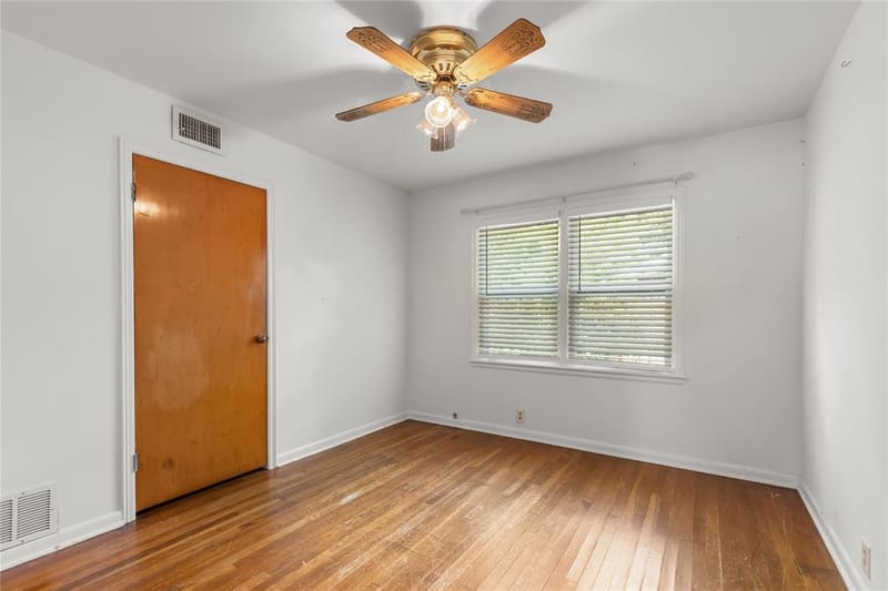 1015 W Sycamore Street, Sherman TX 75092 - Photo 15