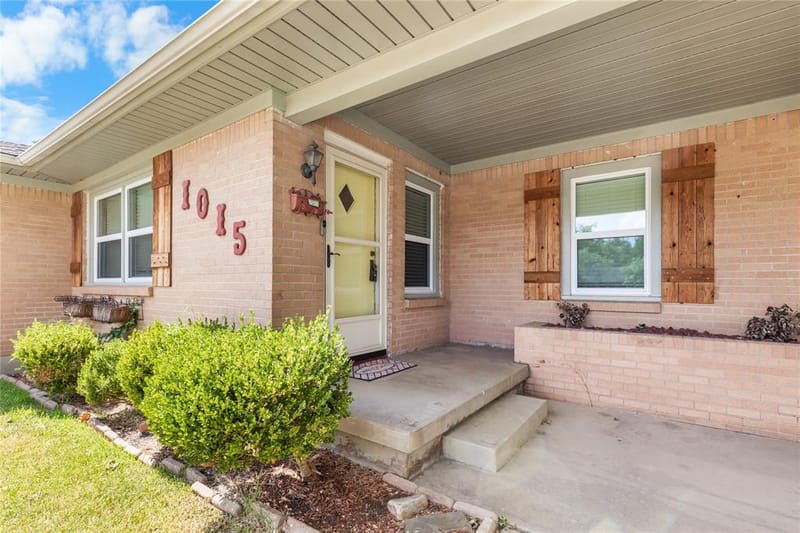 1015 W Sycamore Street, Sherman TX 75092 - Photo 25