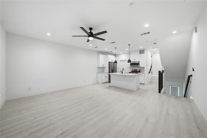 7207 Mohawk Drive # 106, Dallas TX 75235 - Photo 2