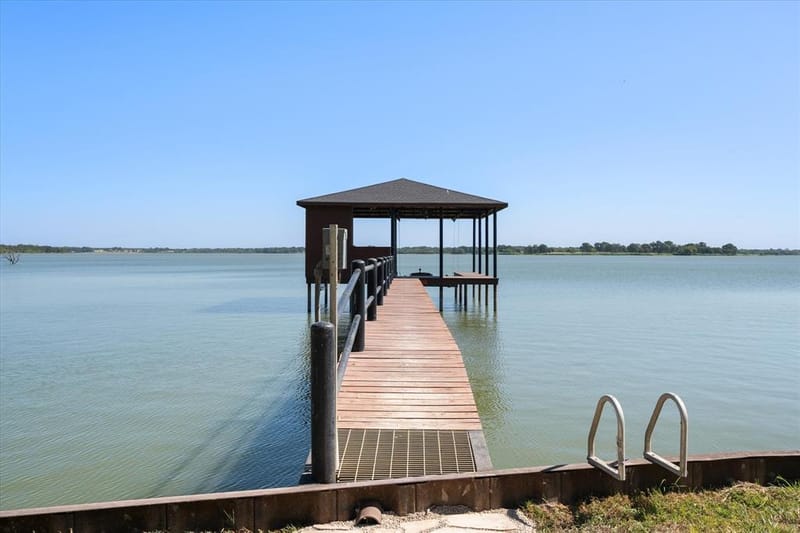 429 Meandering Way, Corsicana TX 75109 - Photo 3