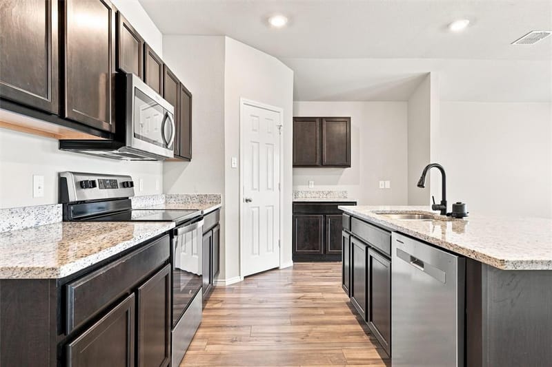 7100 Canadian Drive, Waco TX 76633 - Photo 6