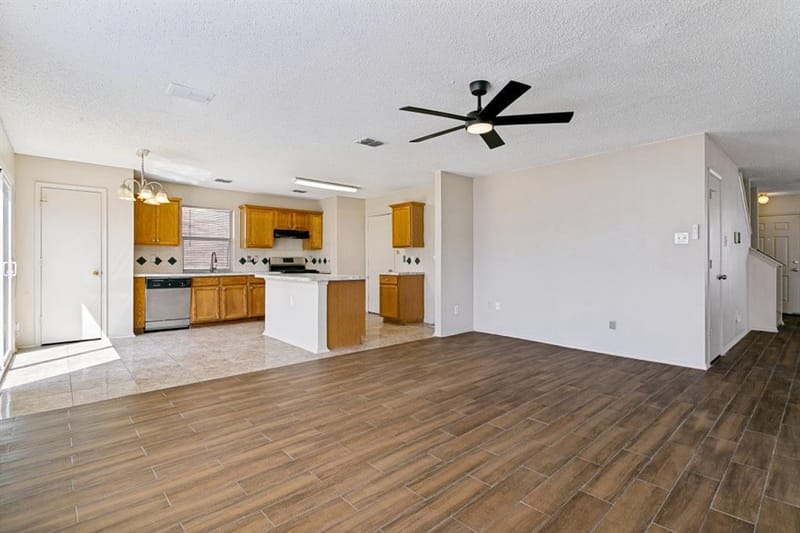 4721 Palm Ridge Drive, Fort Worth TX 76133 - Photo 6