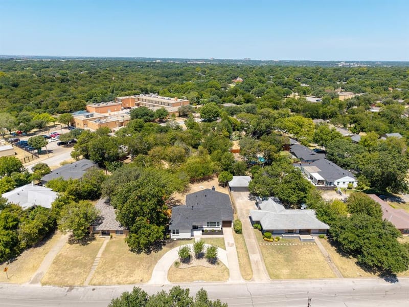 3558 South Drive, Fort Worth TX 76109 - Photo 3