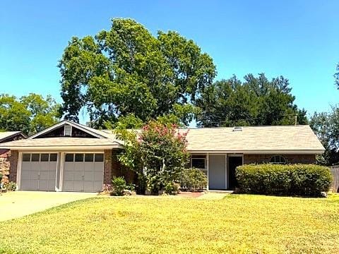 2703 Capistrano Court S, Arlington TX 76015
