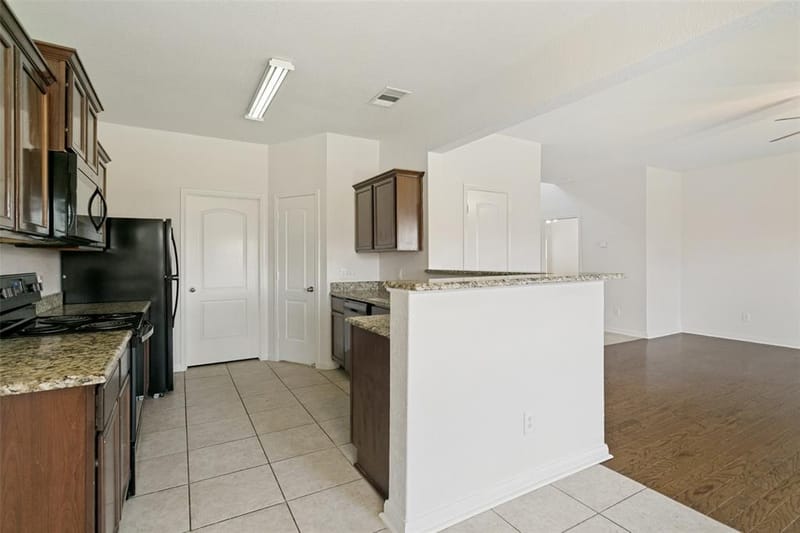 215 SILVERLEAF Drive, Princeton TX 75407 - Photo 14