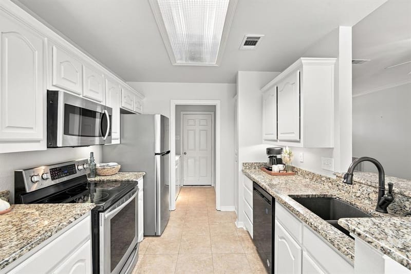 406 Gardenia Lane, Waxahachie TX 75165 - Photo 7