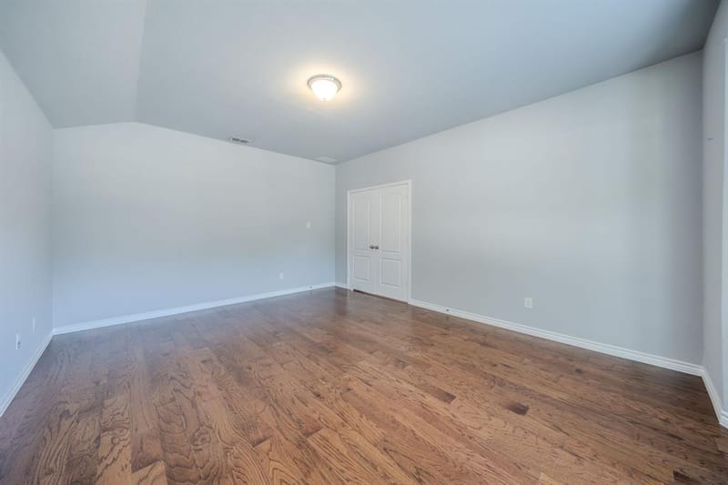 5735 Mountain Hollow Drive, Dallas TX 75249 - Photo 18