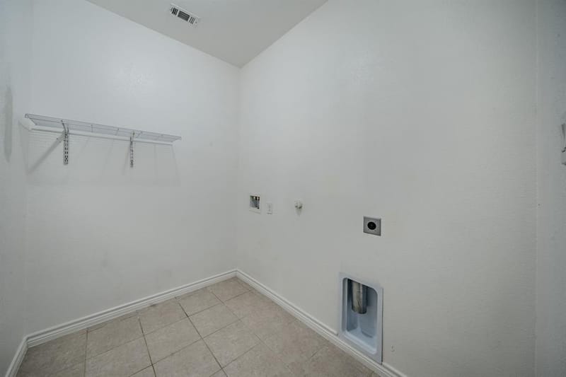 5735 Mountain Hollow Drive, Dallas TX 75249 - Photo 19