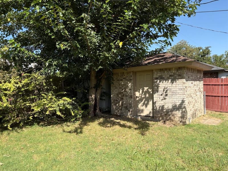 2104 N Woodland Street, Stephenville TX 76401 - Photo 17