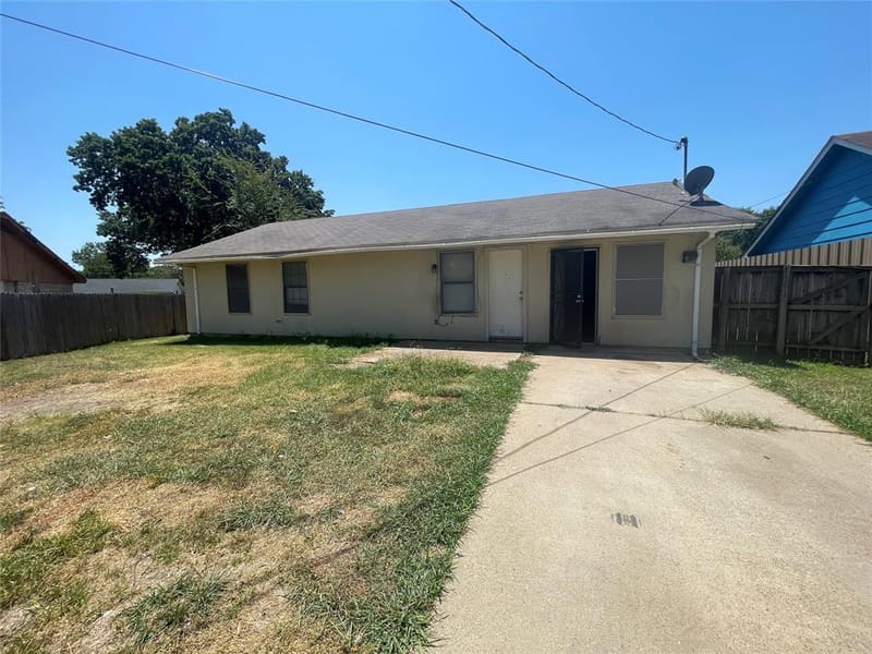 10515 Eastcrest Lane, Dallas TX 75217 - Photo 17