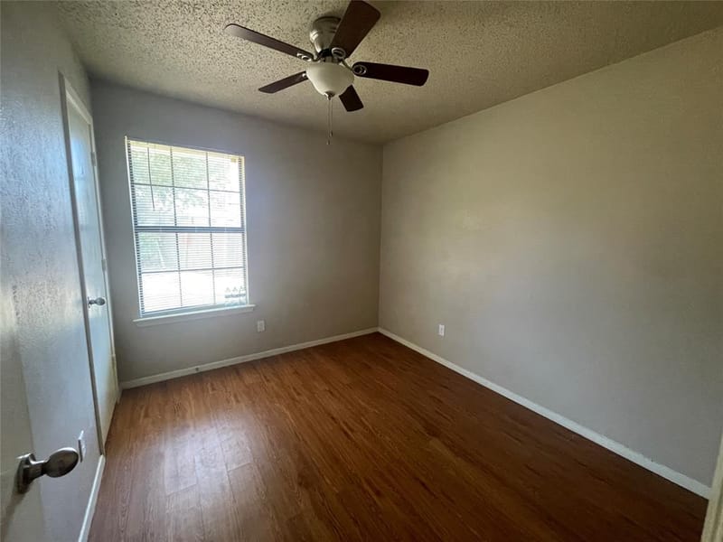10515 Eastcrest Lane, Dallas TX 75217 - Photo 14