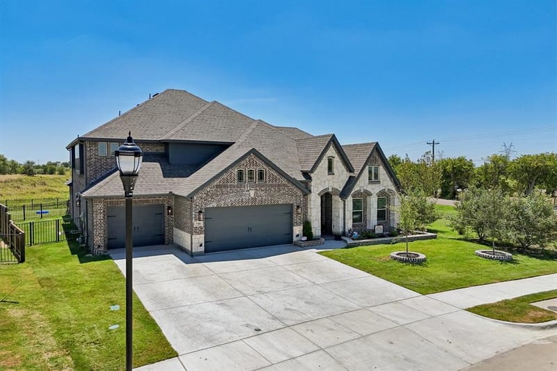 7700 Sunspray Street, Joshua TX 76058 - Photo 32