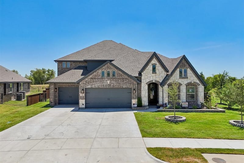 7700 Sunspray Street, Joshua TX 76058 - Photo 33