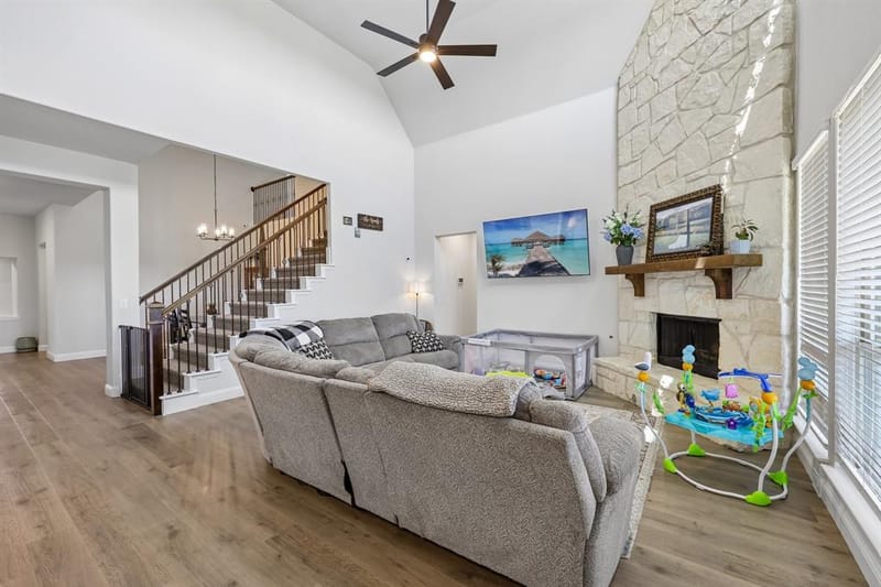 7700 Sunspray Street, Joshua TX 76058 - Photo 4