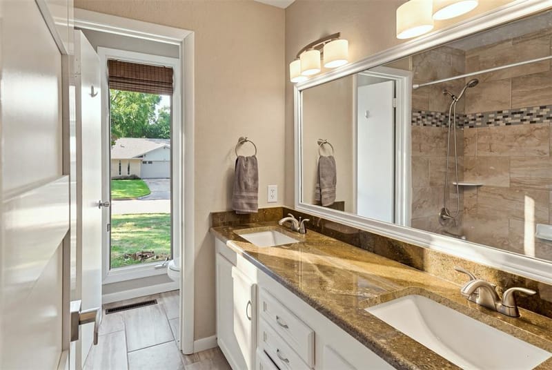 2811 Crowley Court, Arlington TX 76012 - Photo 15