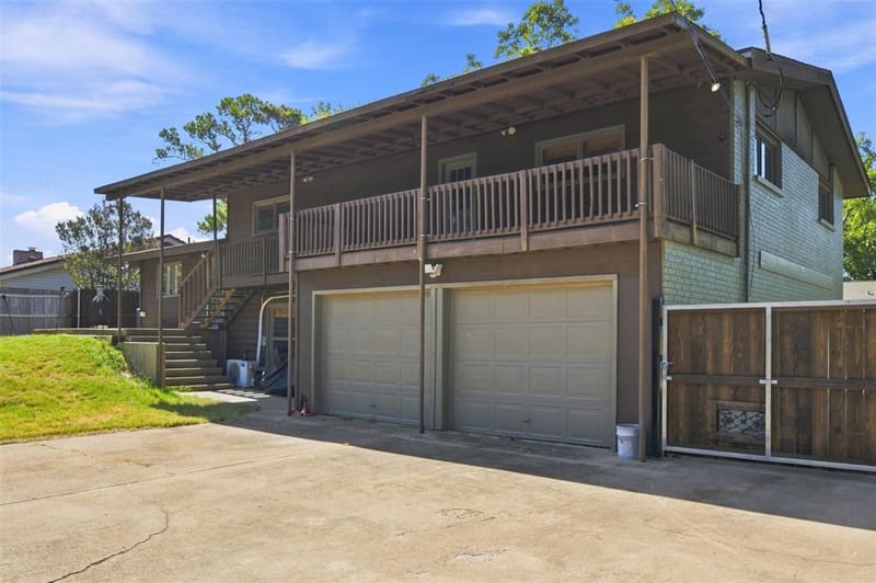2811 Crowley Court, Arlington TX 76012 - Photo 31