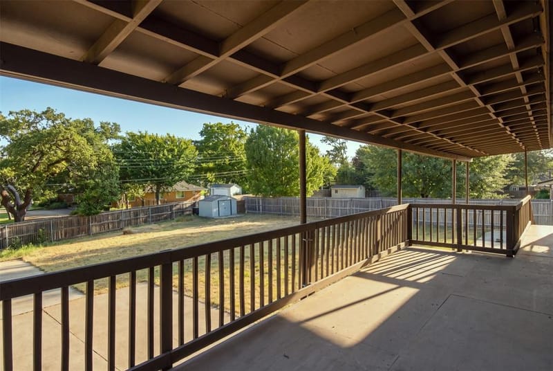 2811 Crowley Court, Arlington TX 76012 - Photo 29