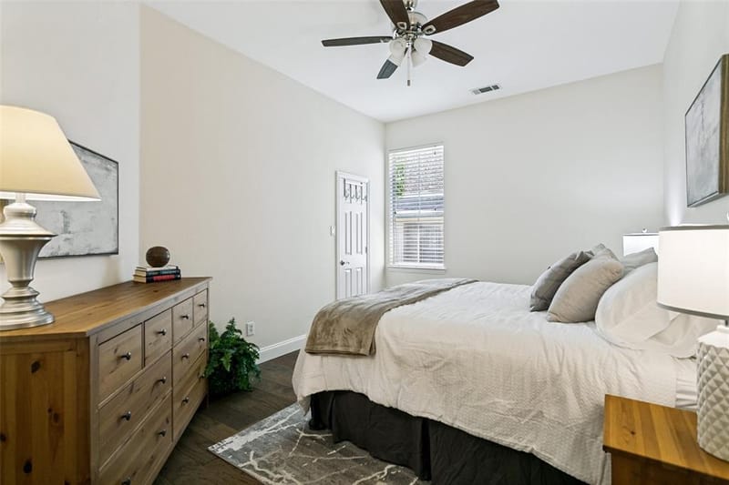 1702 Bluffview Lane, Carrollton TX 75007 - Photo 23