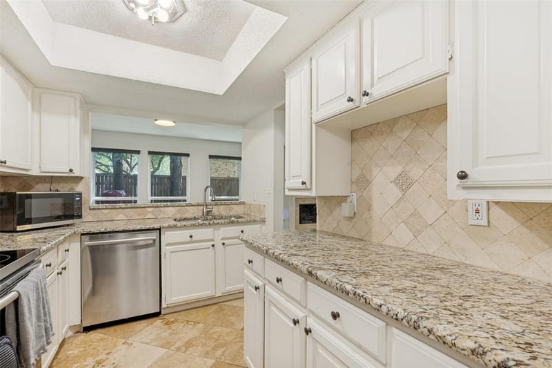 8434 Towneship Lane, Dallas TX 75243 - Photo 10