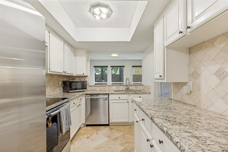 8434 Towneship Lane, Dallas TX 75243 - Photo 11