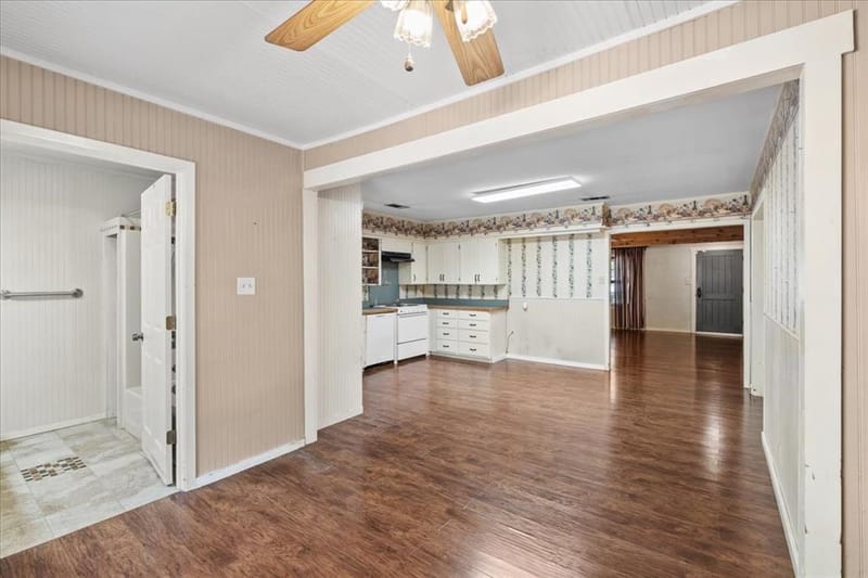 309 SW 5th Street, Kerens TX 75144 - Photo 13