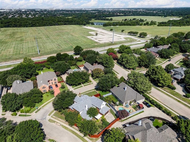 2988 Hillingdon Drive, Richardson TX 75082 - Photo 2